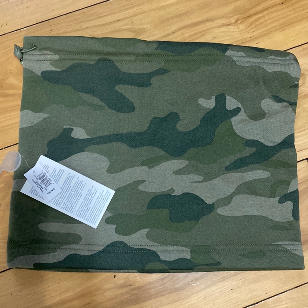 #NWT Camouflage Neck Warmer